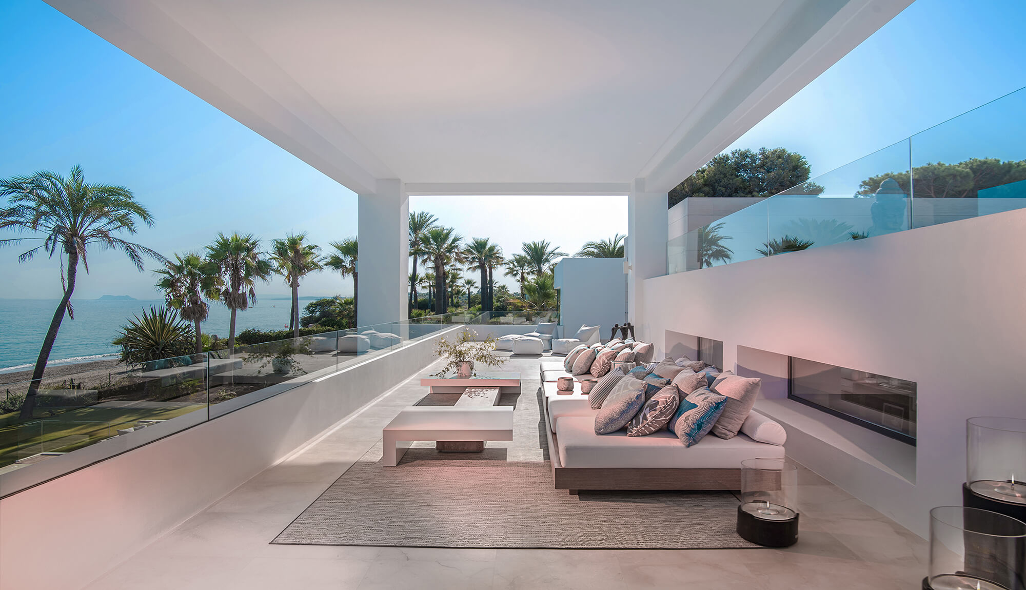 la-perla-beach-new-golden-mile